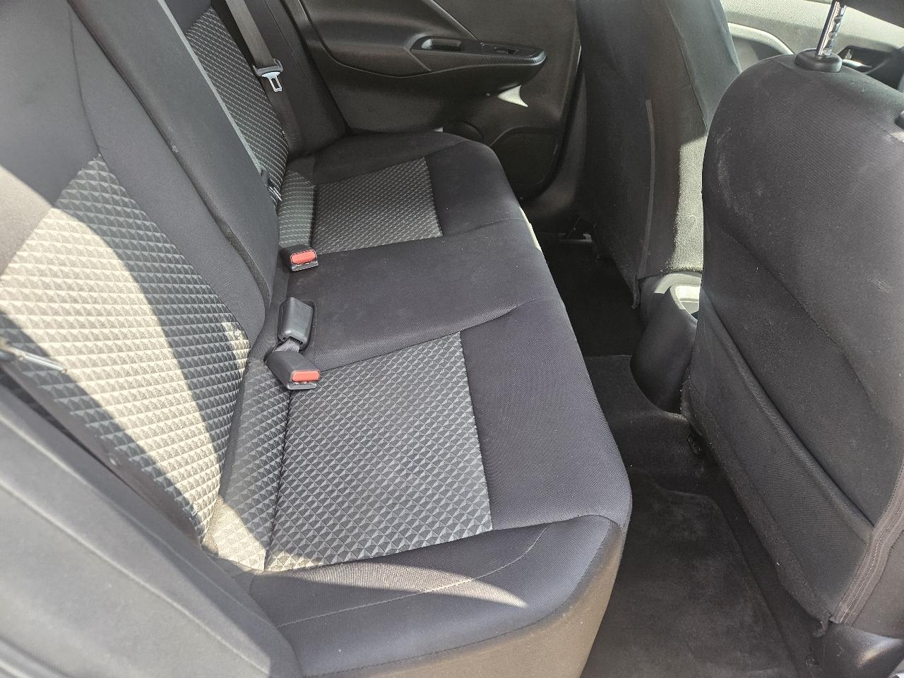 Nissan Versa S CVT 2021