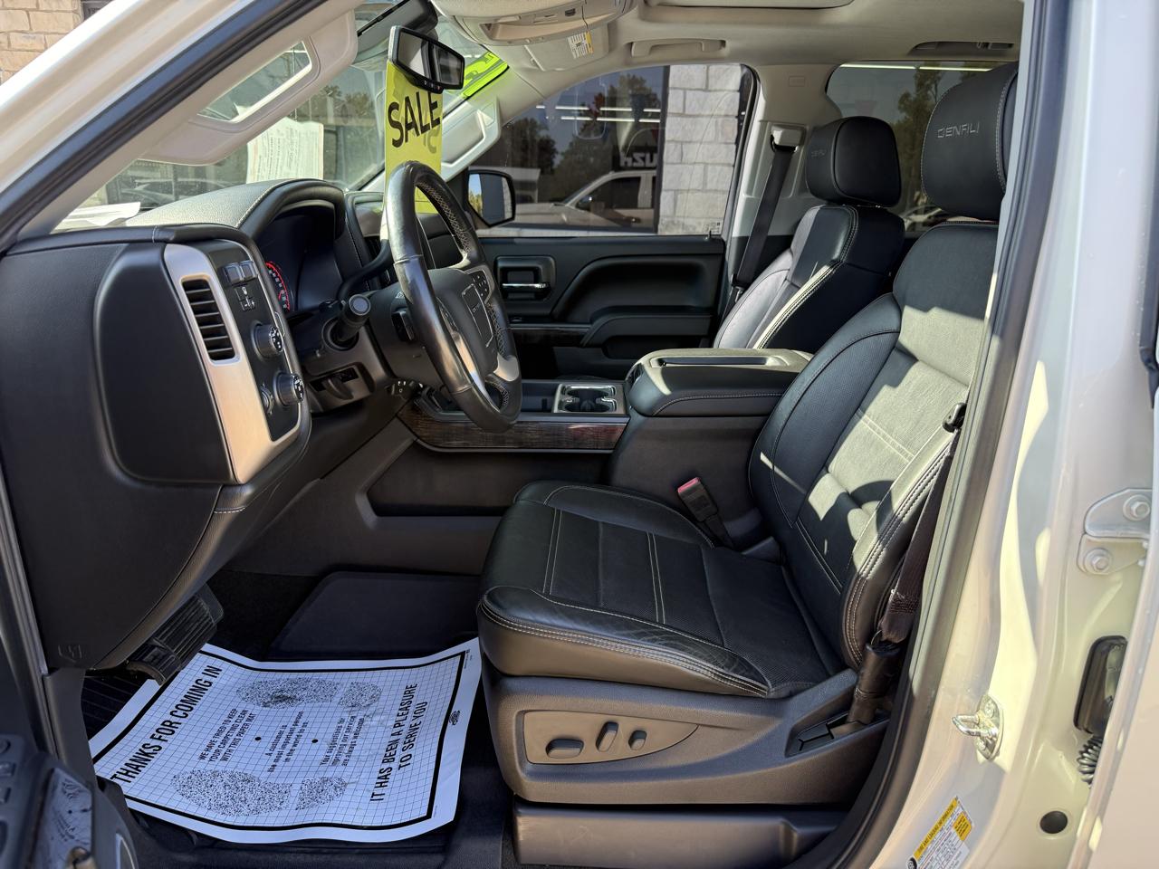 GMC Sierra 1500 4WD Crew Cab 143.5" Denali 2015