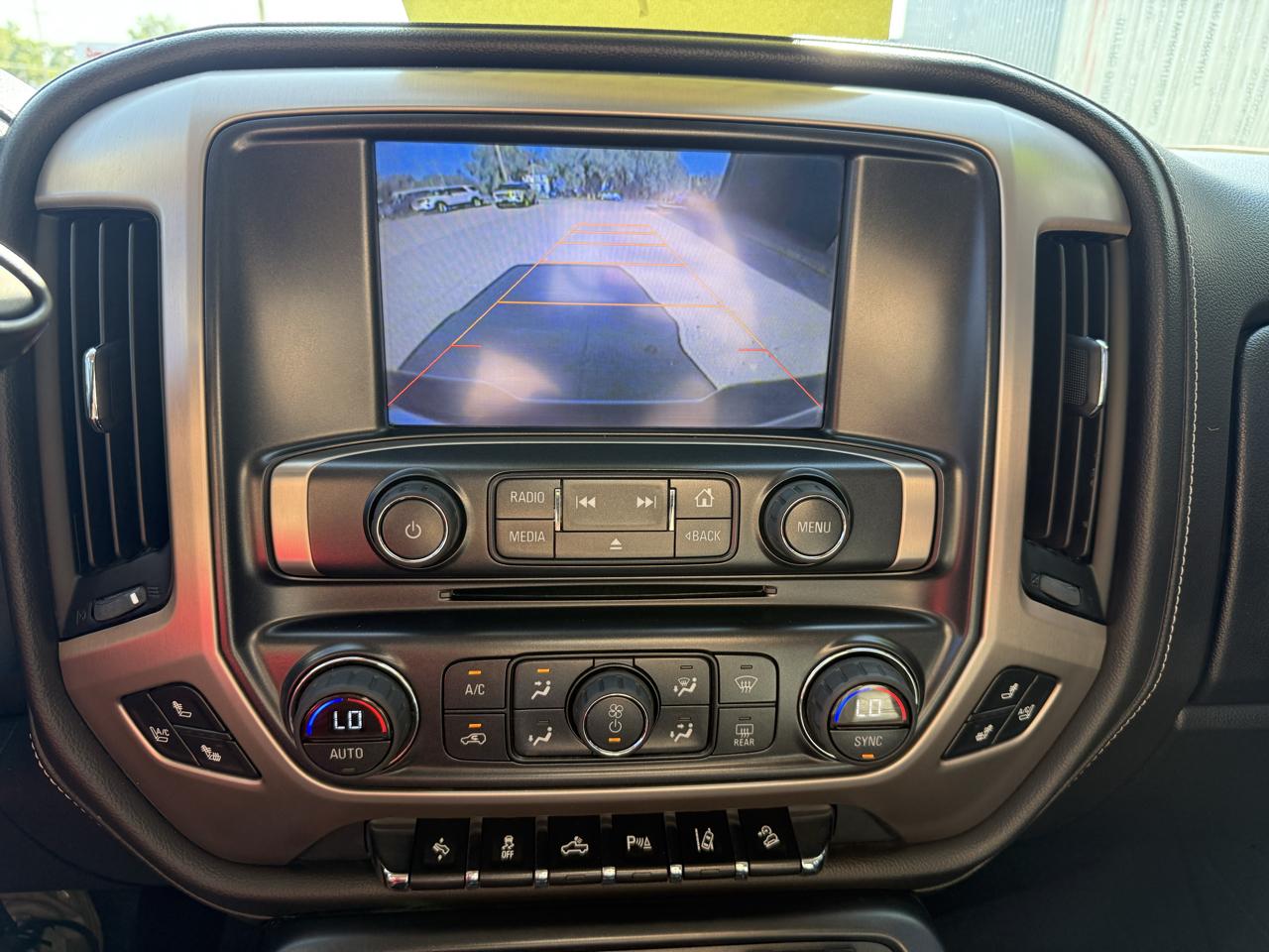 GMC Sierra 1500 4WD Crew Cab 143.5" Denali 2015