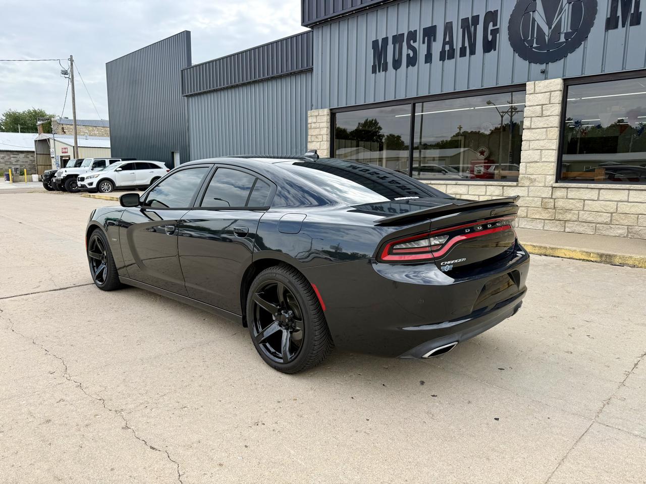 Dodge Charger 4dr Sdn Road/Track RWD 2015