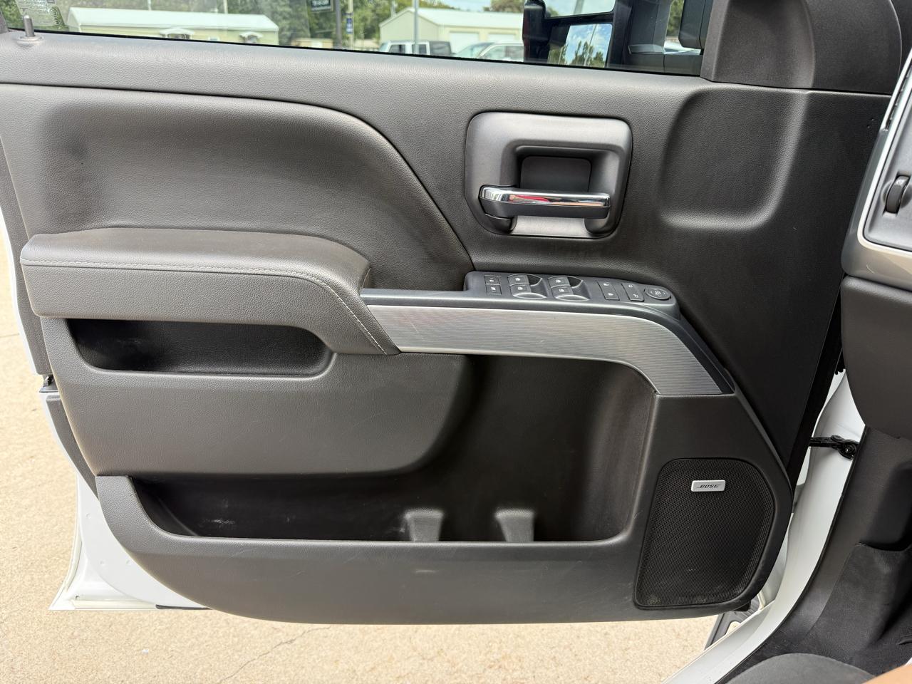 Chevrolet Silverado 2500HD 4WD Crew Cab 153" LT 2017
