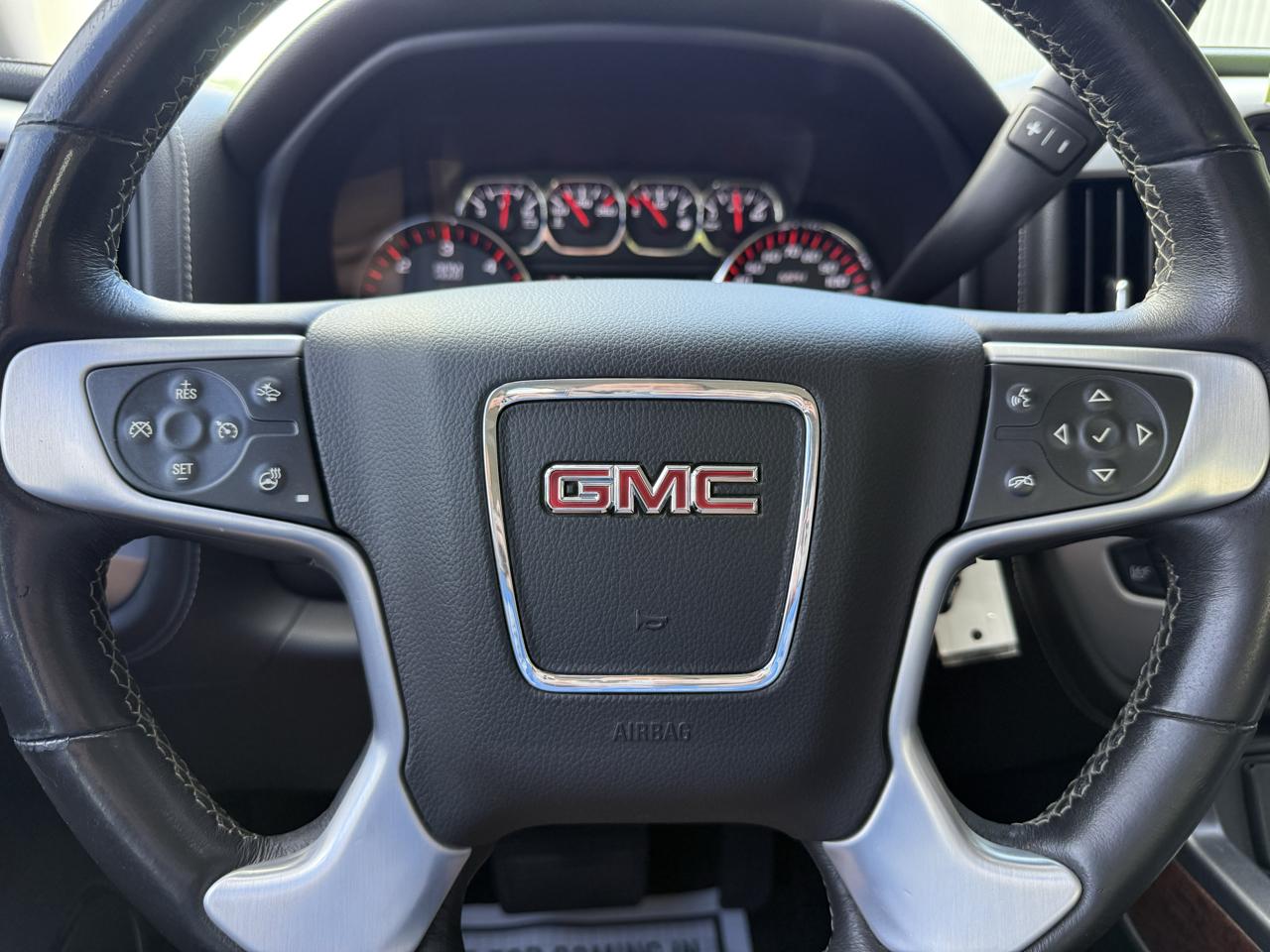 GMC Sierra 1500 4WD Crew Cab 143.5" SLT 2015