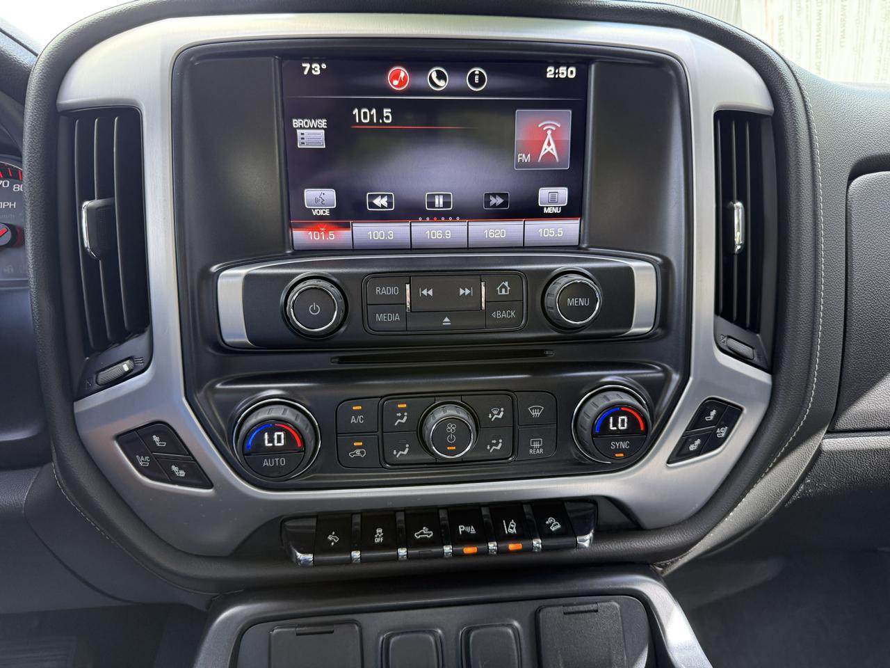 GMC Sierra 1500 4WD Crew Cab 143.5" SLT 2015