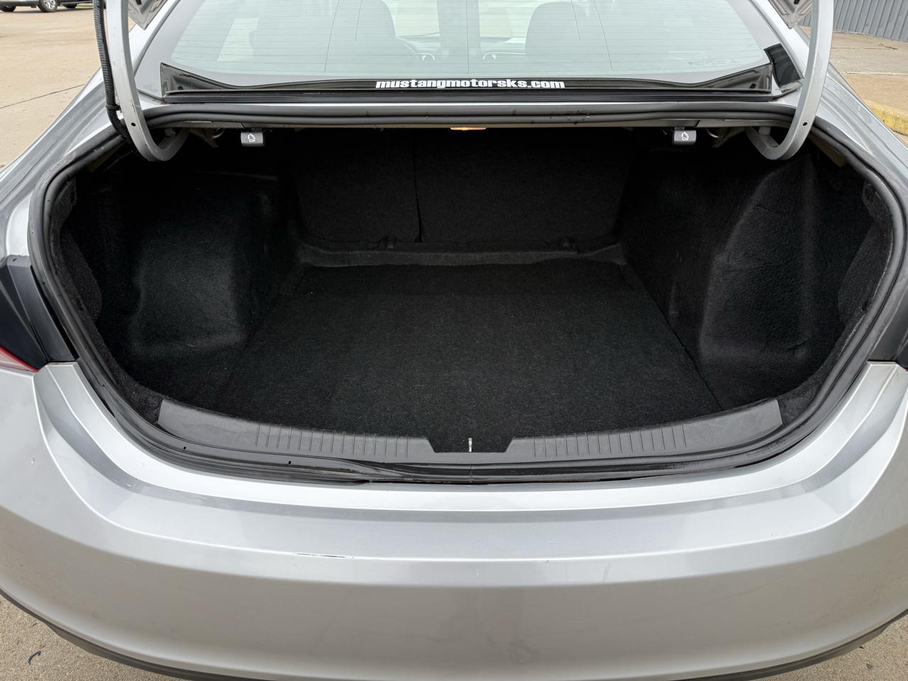 Chevrolet Malibu 4dr Sdn LT 2021