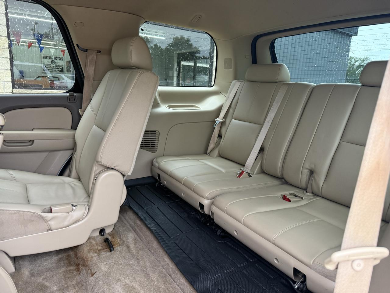 Chevrolet Tahoe 4WD 4dr 1500 LT 2010