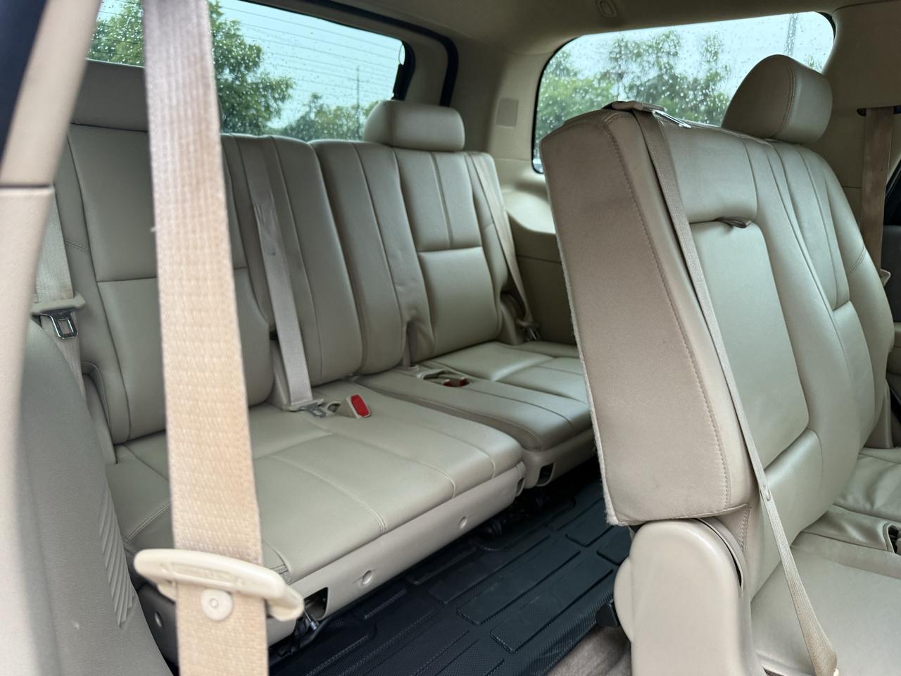 Chevrolet Tahoe 4WD 4dr 1500 LT 2010