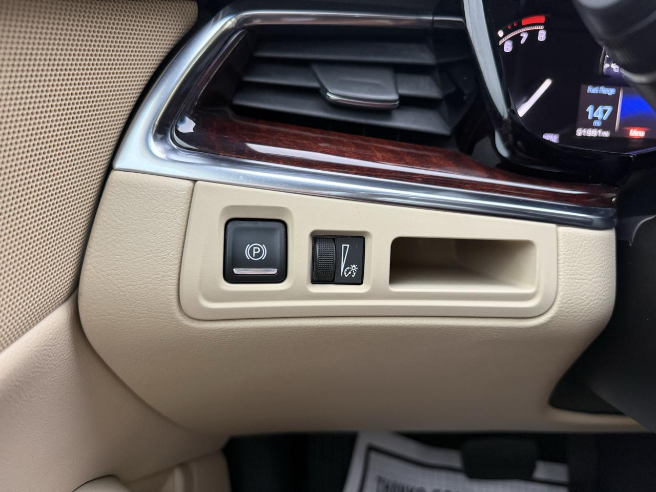 Cadillac XT5 AWD 4dr Premium Luxury 2017