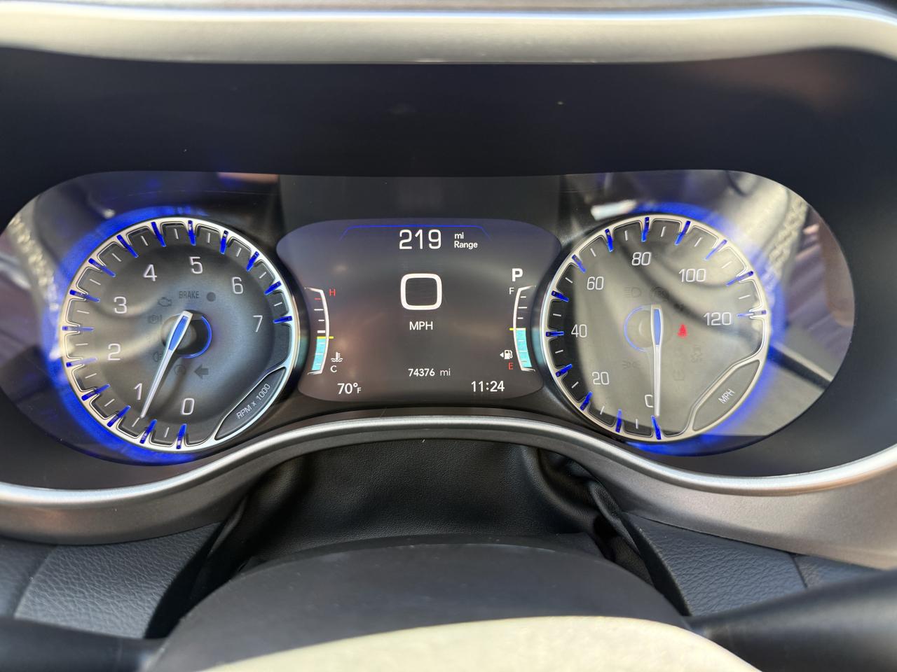 Chrysler Pacifica Touring L FWD 2024