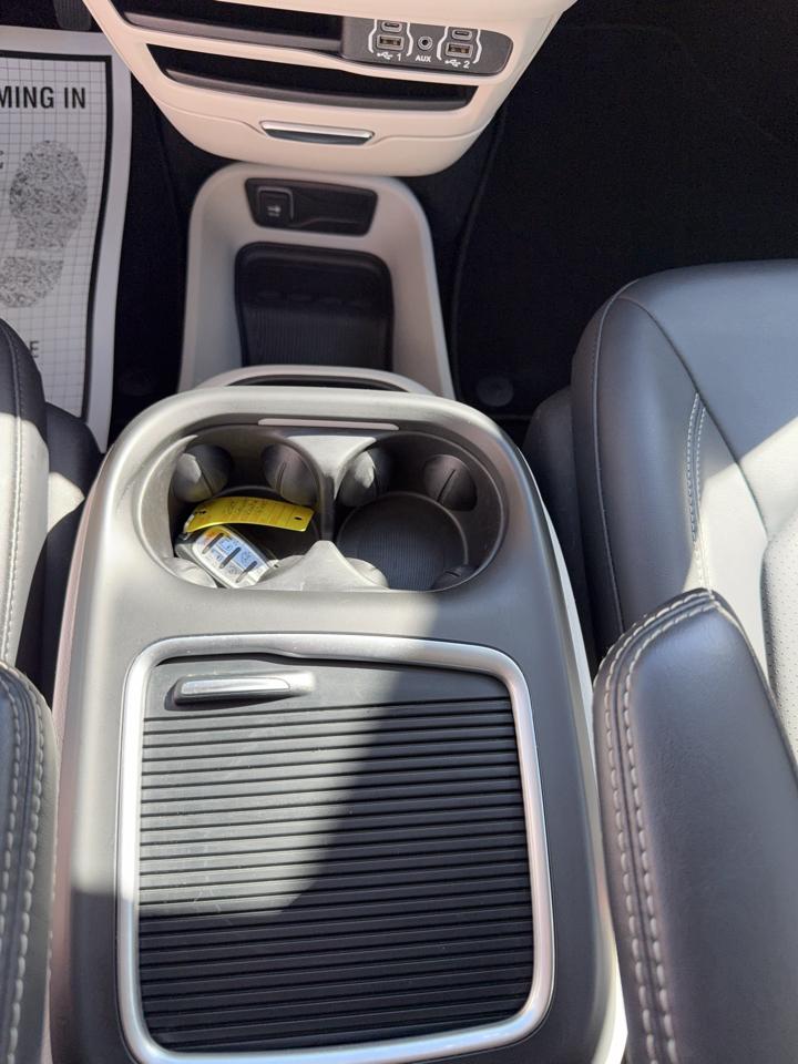 Chrysler Pacifica Touring L FWD 2024