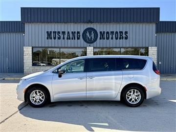 2024 Chrysler Pacifica Touring L FWD
