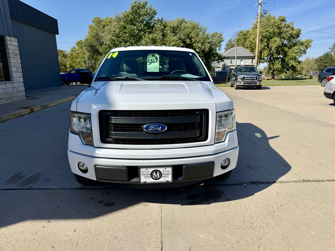 Ford F-150 2WD Reg Cab 126" STX 2014