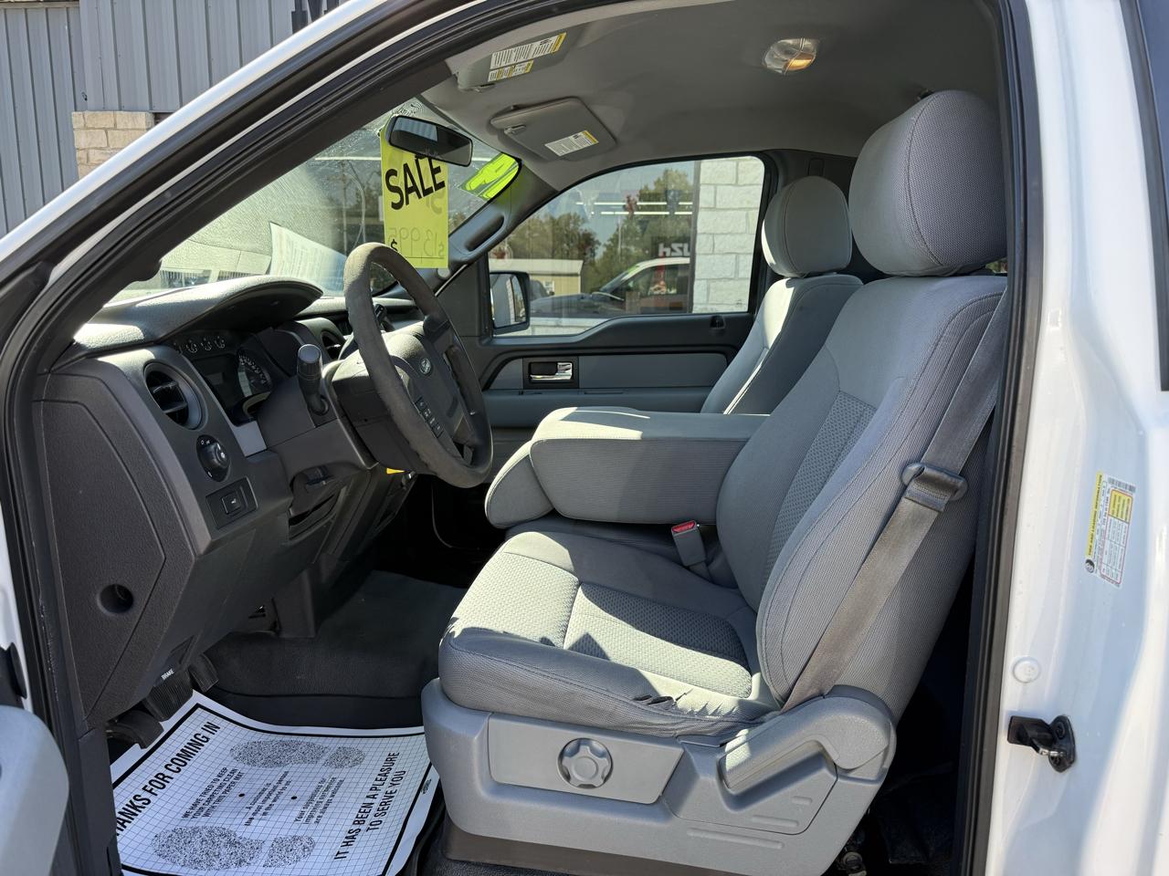Ford F-150 2WD Reg Cab 126" STX 2014