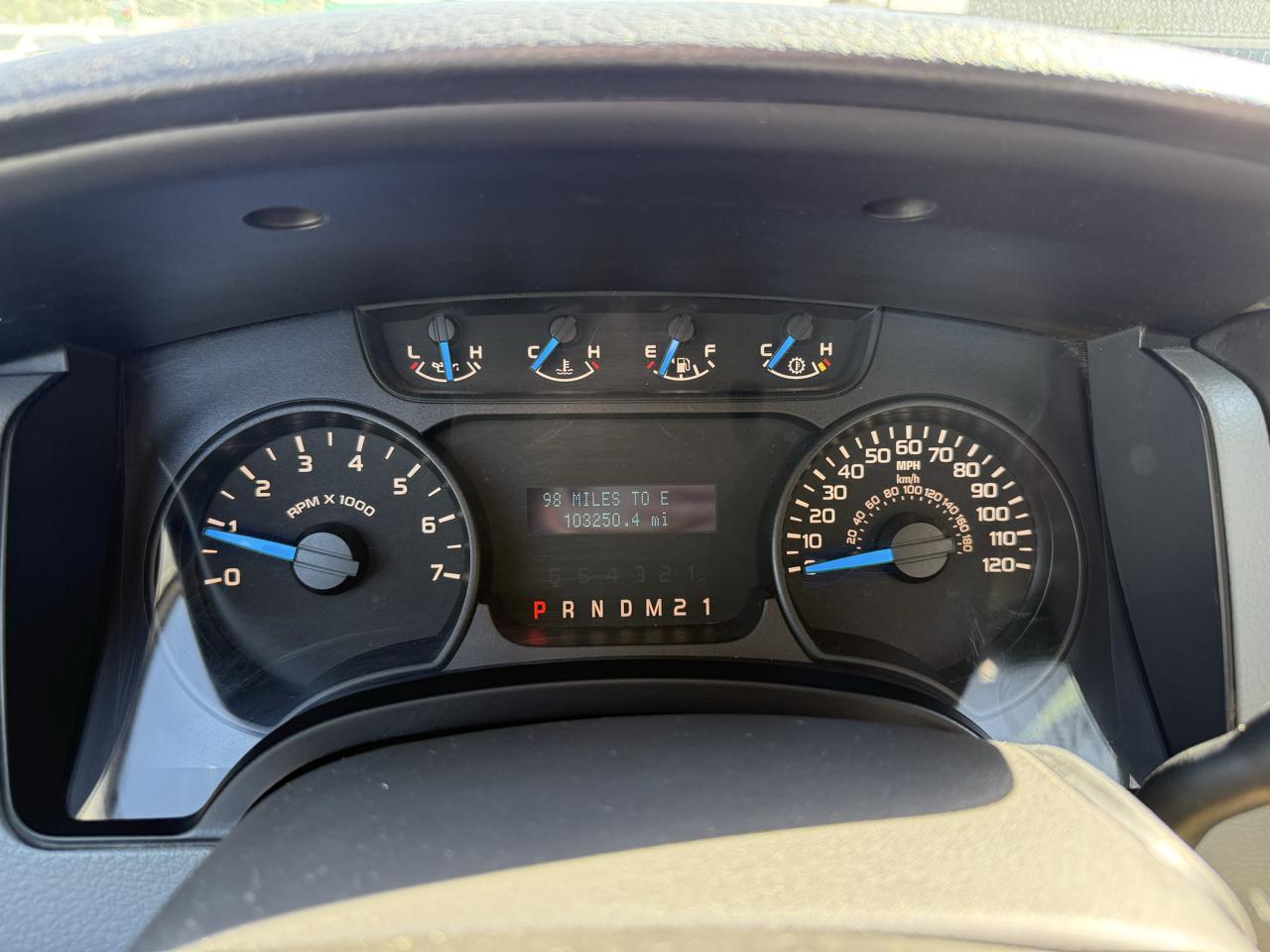 Ford F-150 2WD Reg Cab 126" STX 2014