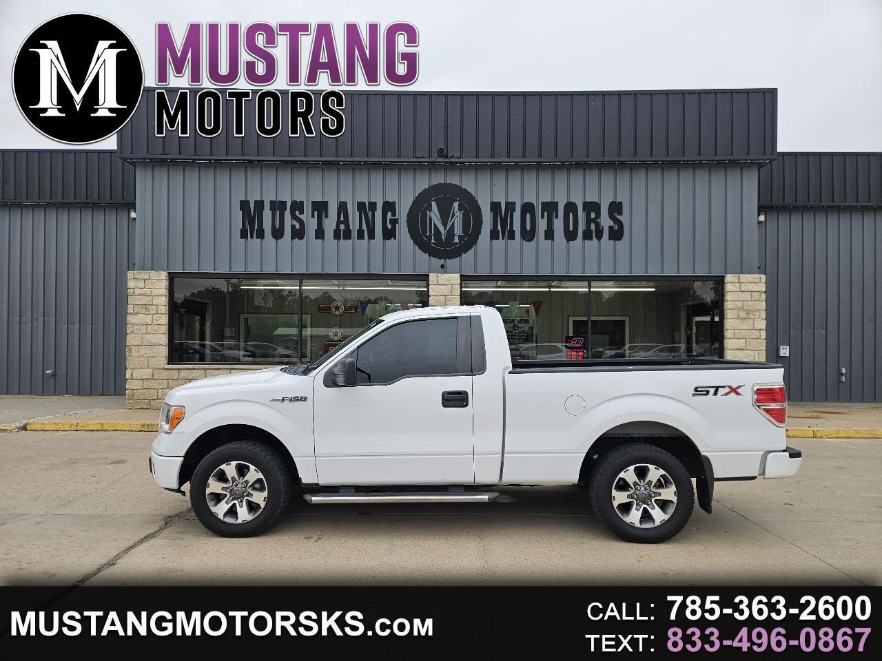 2014 Ford F-150 2WD Reg Cab 126" STX