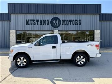 2014 Ford F-150 2WD Reg Cab 126" STX