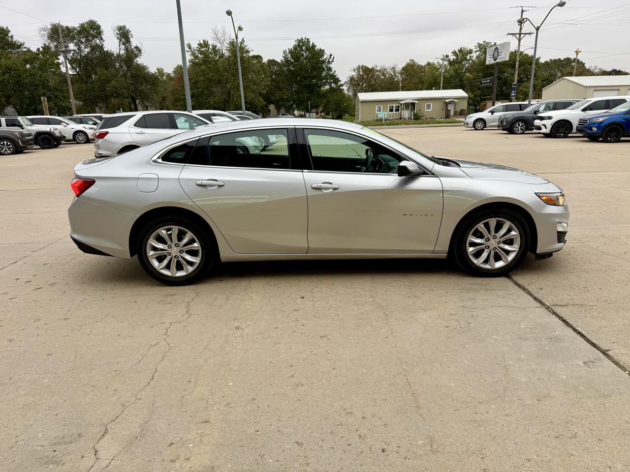 Chevrolet Malibu 4dr Sdn LT 2020