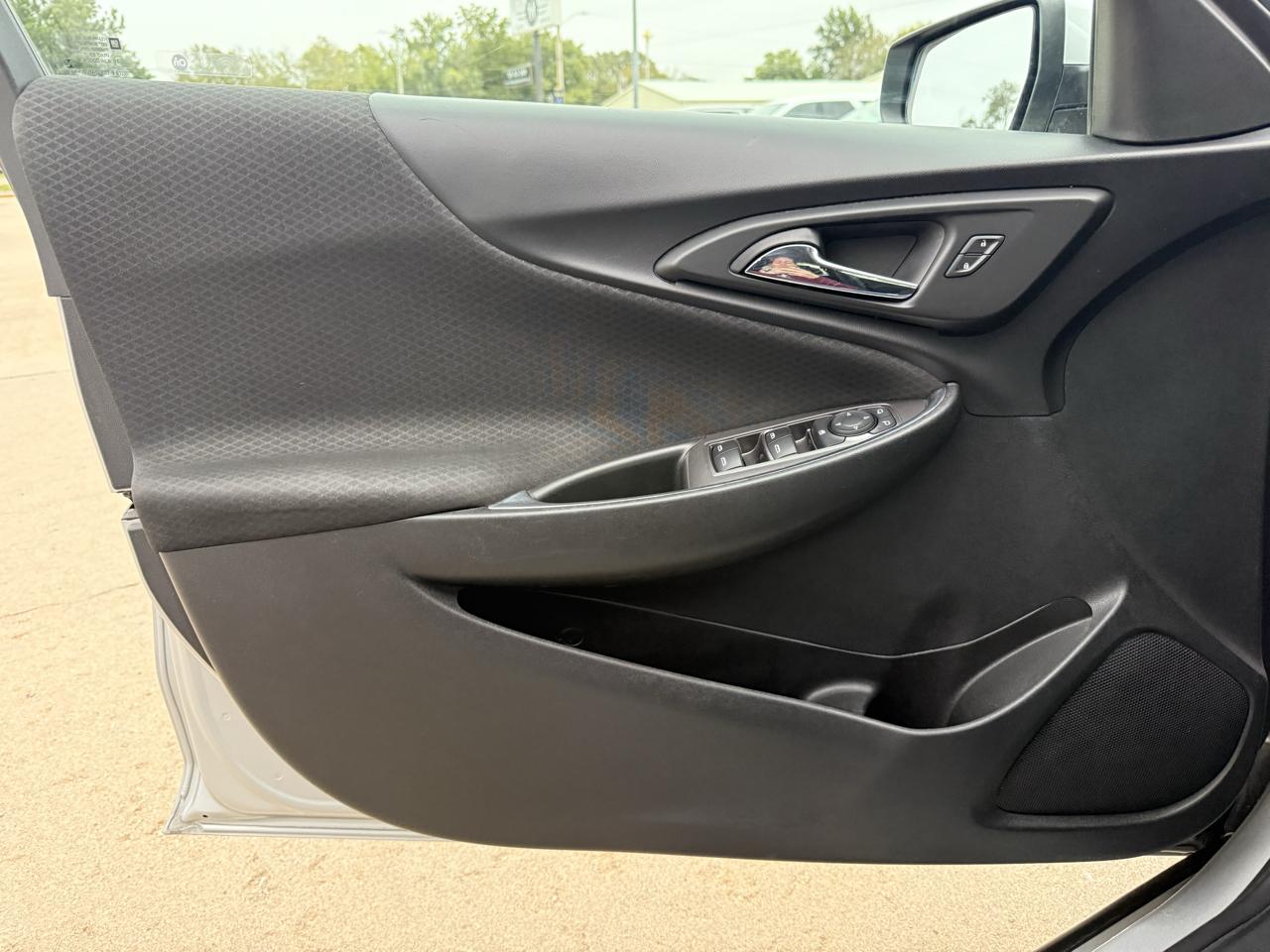 Chevrolet Malibu 4dr Sdn LT 2020