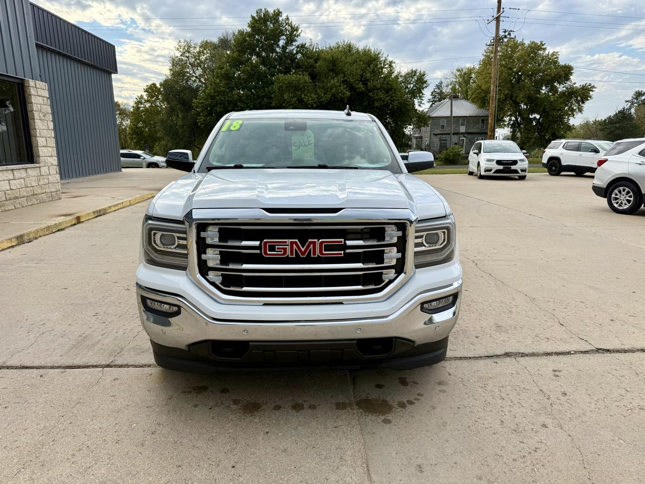 GMC Sierra 1500 4WD Crew Cab 143.5" SLT 2018