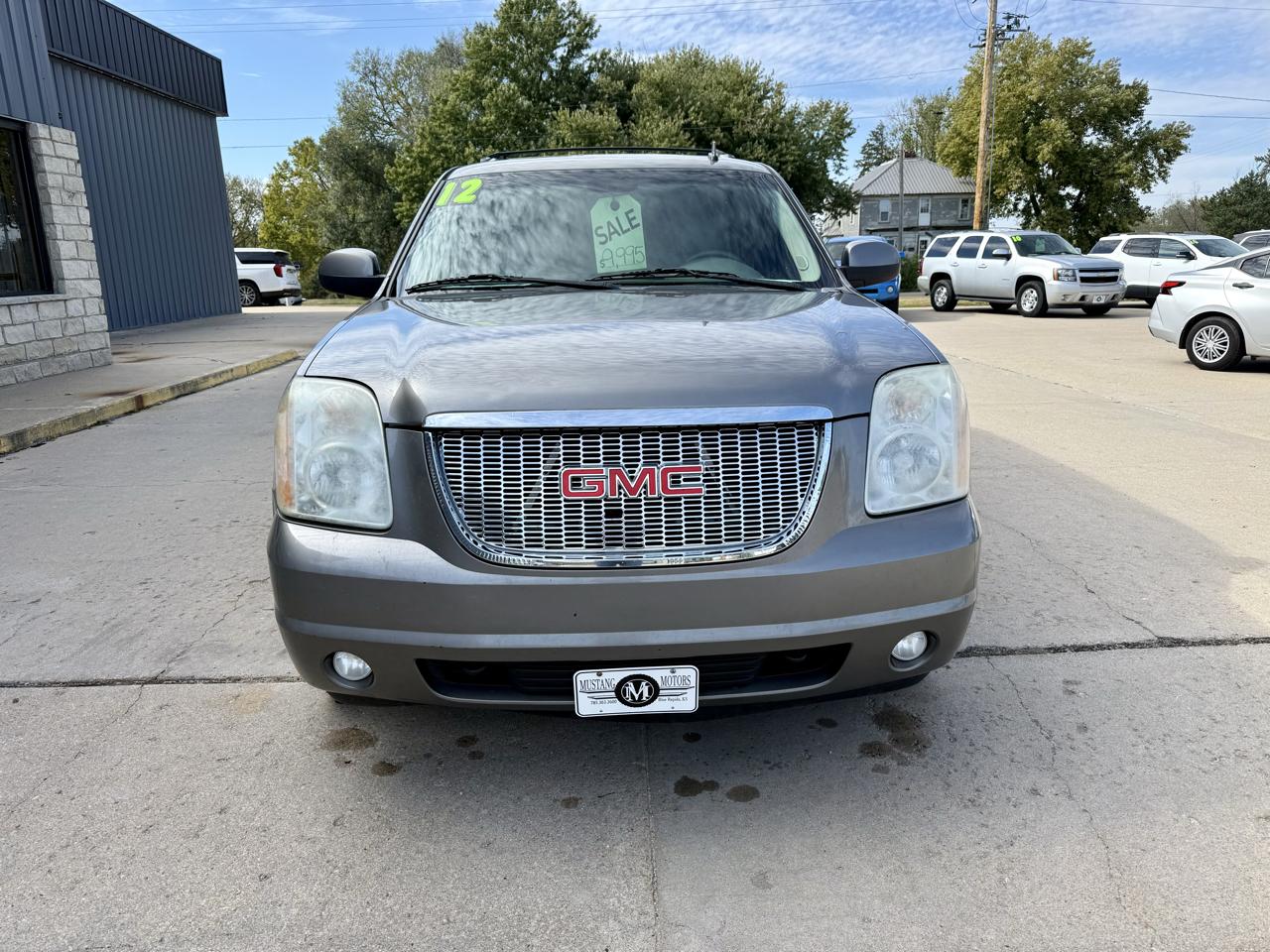 GMC Yukon XL 4WD 4dr 1500 SLT 2012