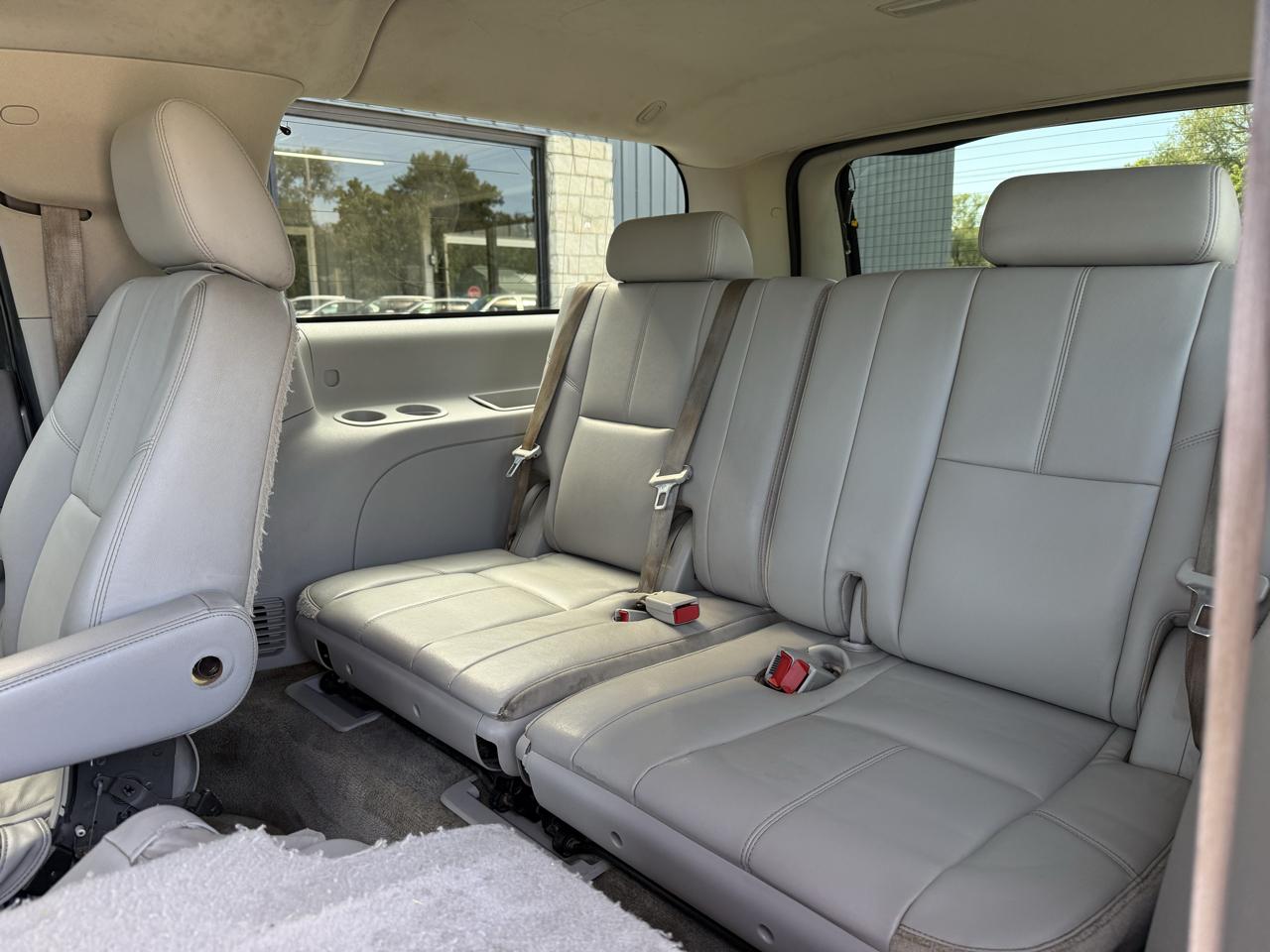GMC Yukon XL 4WD 4dr 1500 SLT 2012