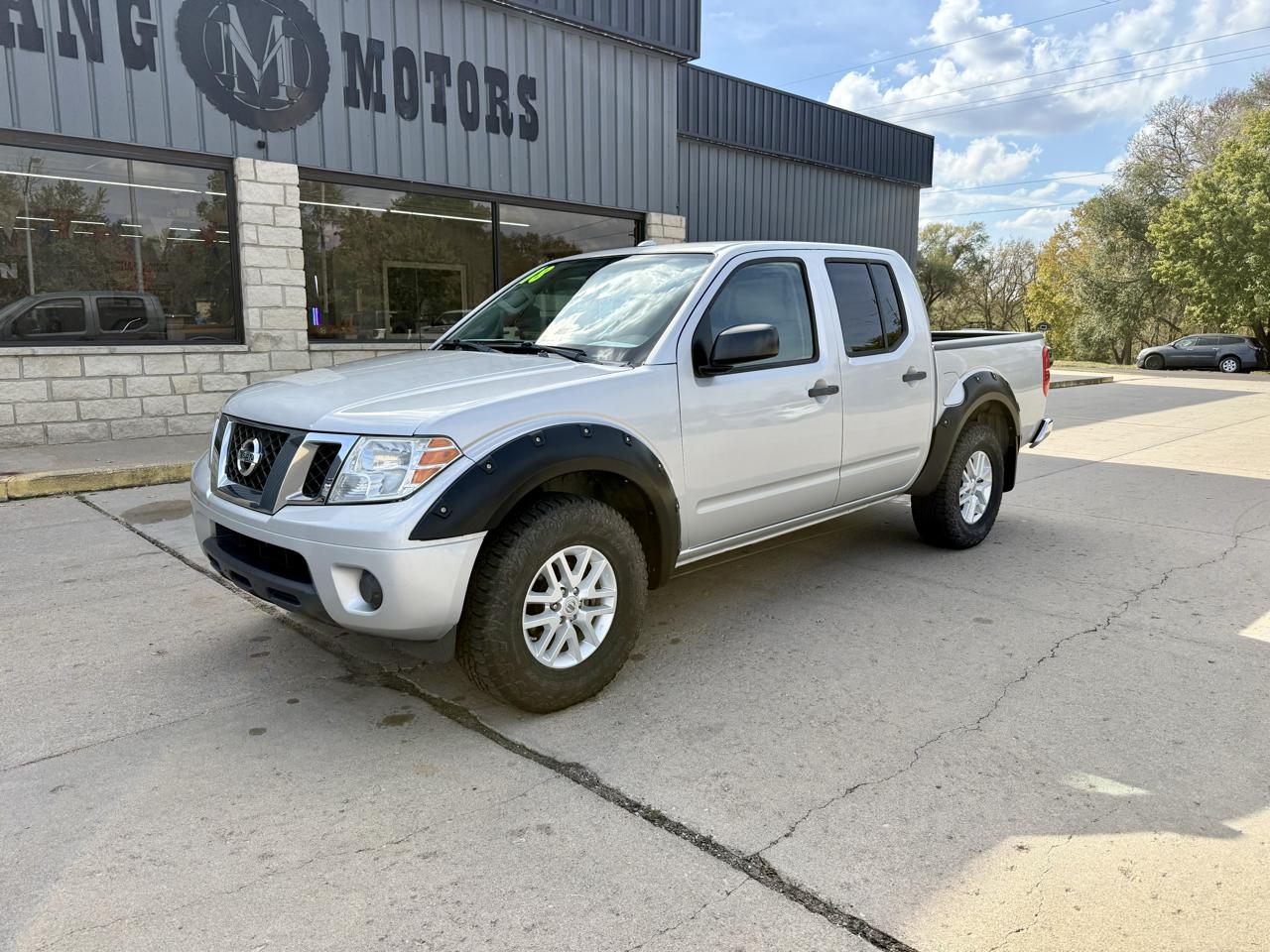 Nissan Frontier Crew Cab 4x4 SV V6 Auto 2018