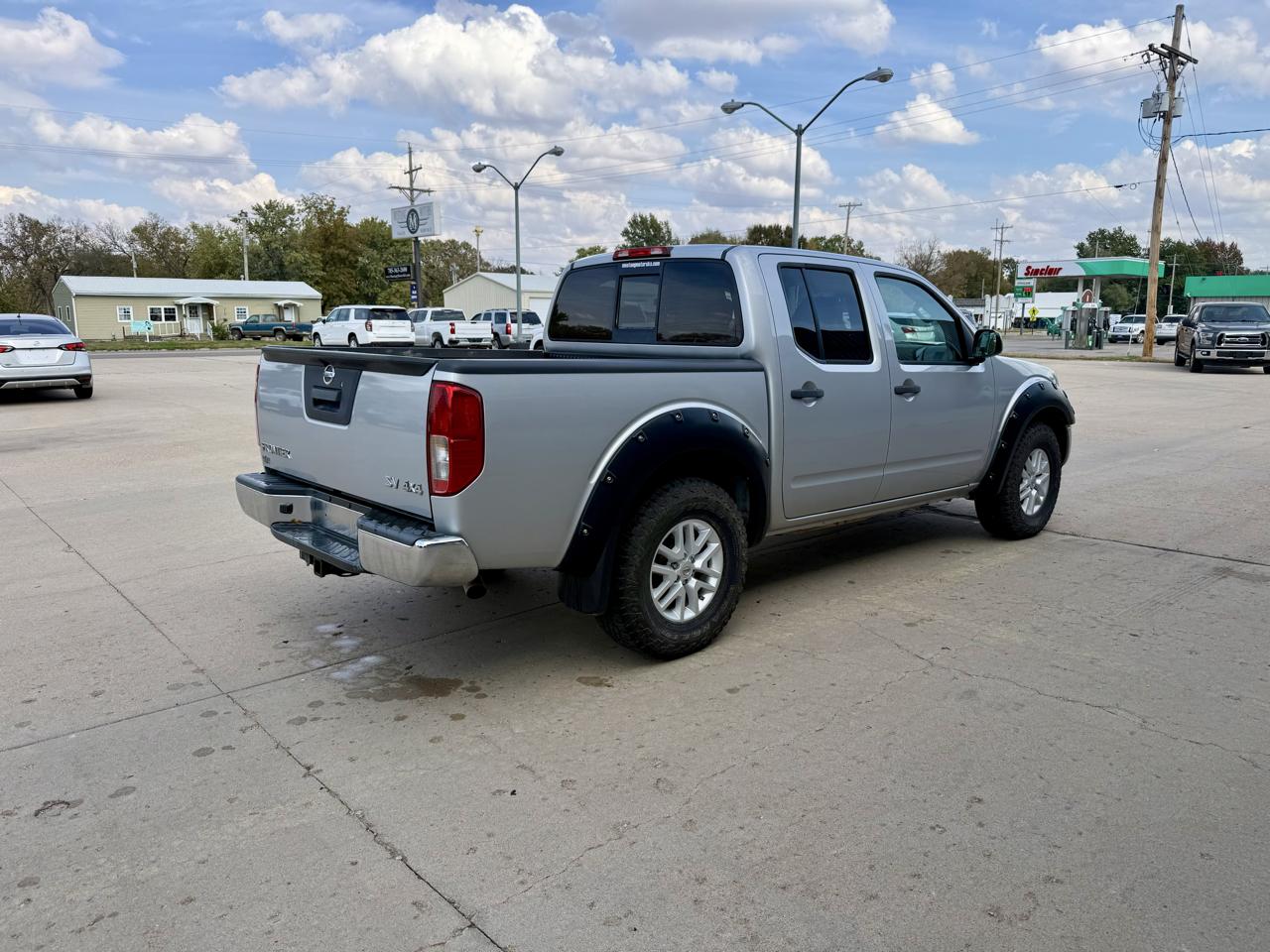 Nissan Frontier Crew Cab 4x4 SV V6 Auto 2018