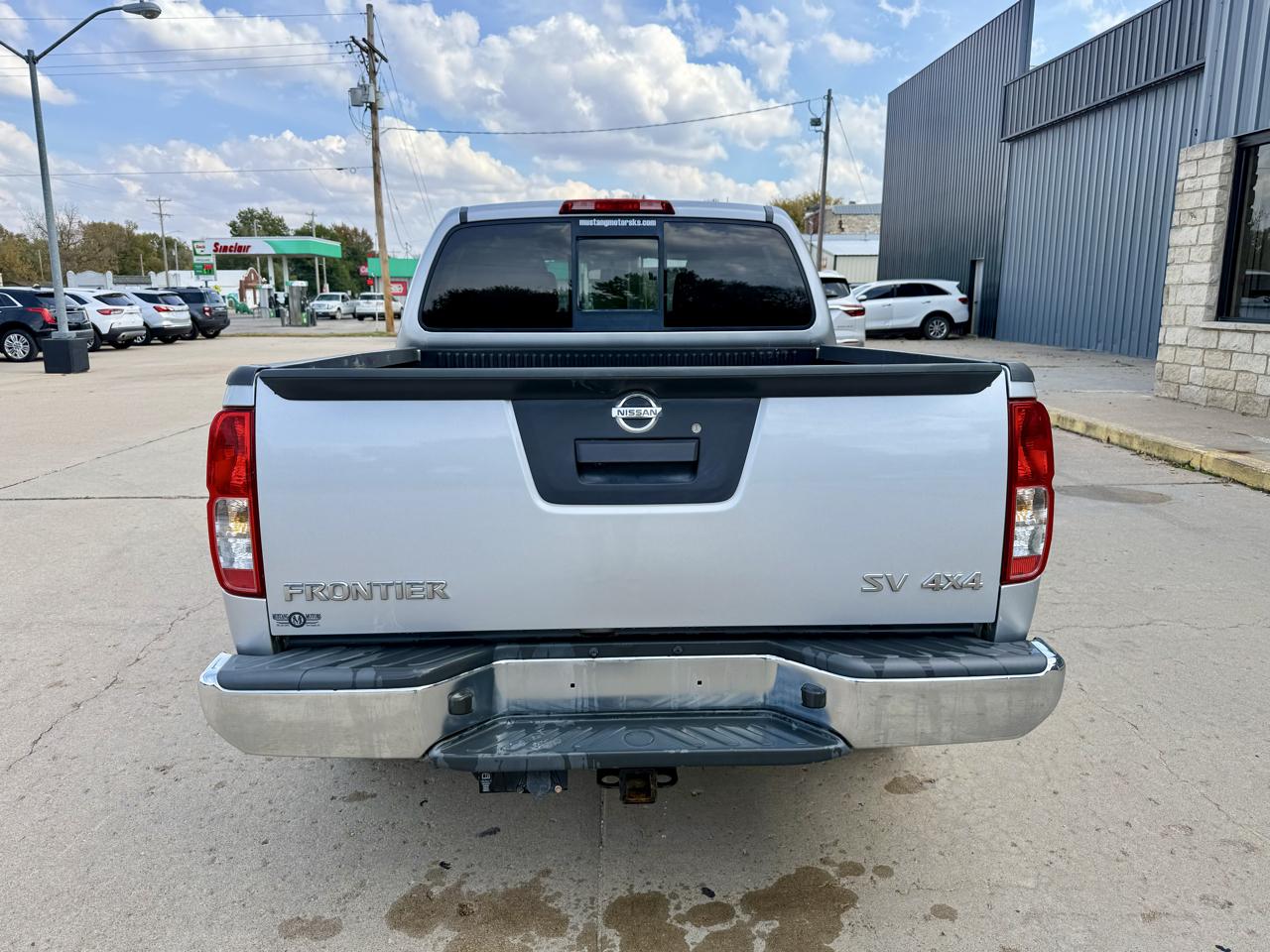 Nissan Frontier Crew Cab 4x4 SV V6 Auto 2018