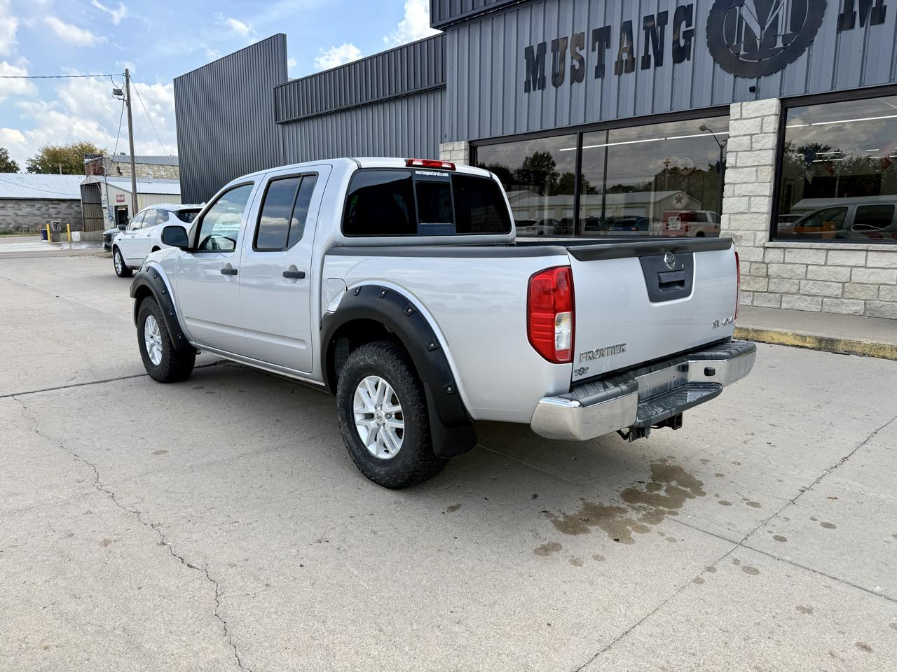 Nissan Frontier Crew Cab 4x4 SV V6 Auto 2018