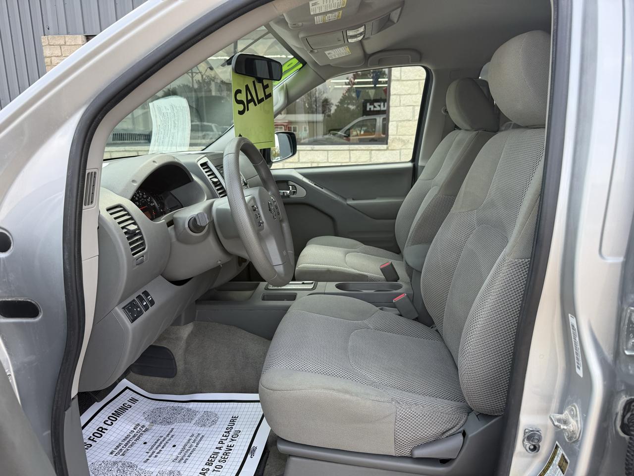 Nissan Frontier Crew Cab 4x4 SV V6 Auto 2018