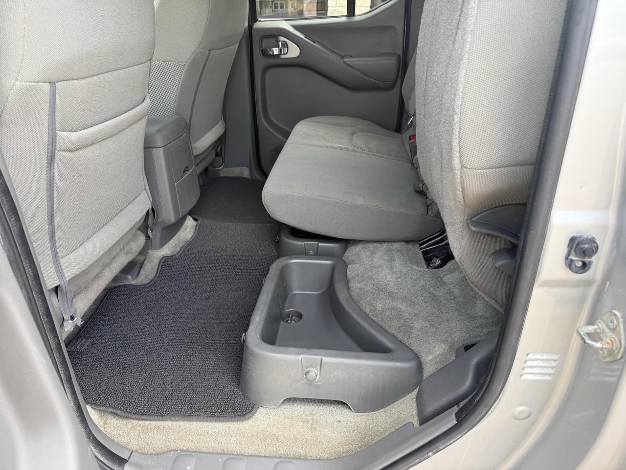 Nissan Frontier Crew Cab 4x4 SV V6 Auto 2018