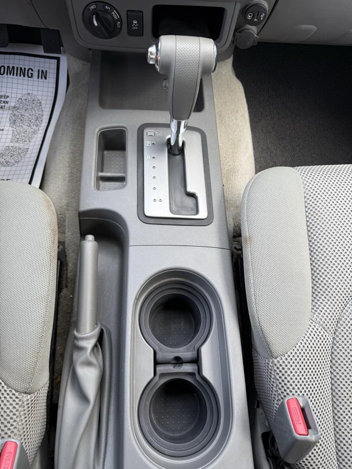 Nissan Frontier Crew Cab 4x4 SV V6 Auto 2018