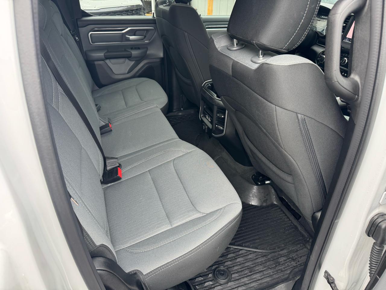 RAM 1500 Big Horn Quad Cab 4WD 2022