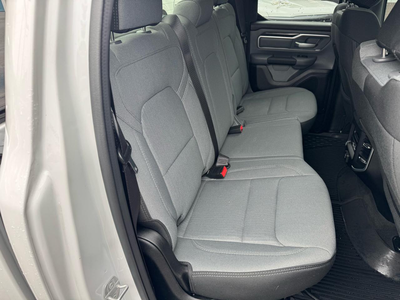 RAM 1500 Big Horn Quad Cab 4WD 2022