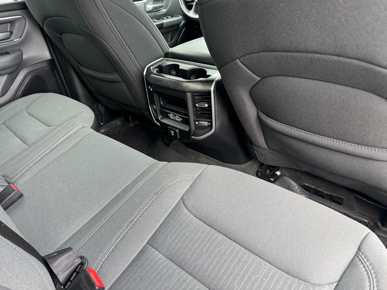 RAM 1500 Big Horn Quad Cab 4WD 2022