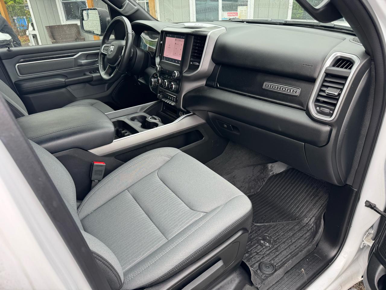 RAM 1500 Big Horn Quad Cab 4WD 2022