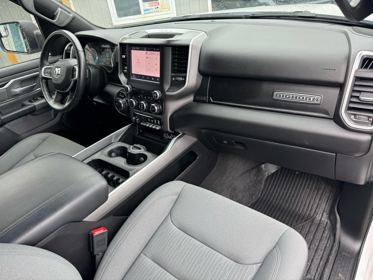 RAM 1500 Big Horn Quad Cab 4WD 2022