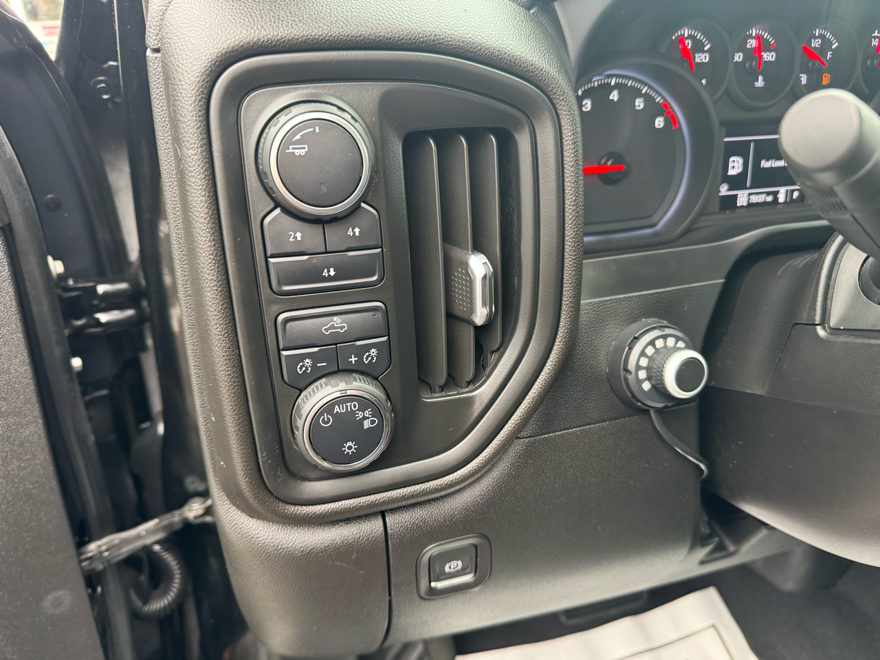 Chevrolet Silverado 2500HD Custom Crew Cab Short Box 4WD 2022