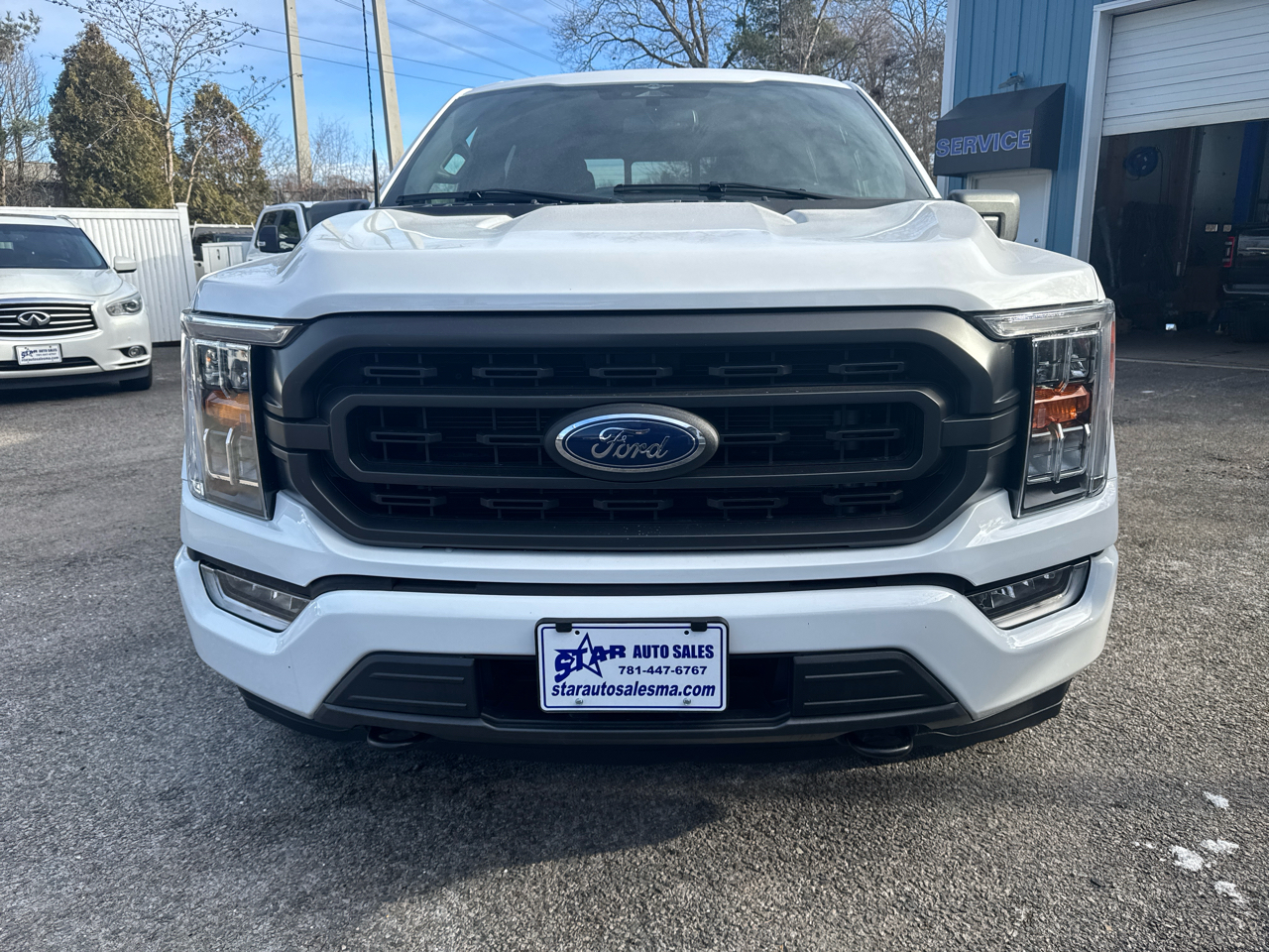 Ford F-150 4WD SuperCrew 145" XLT 2023