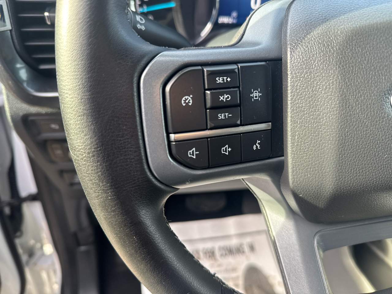 Ford F-150 4WD SuperCrew 145" XLT 2023