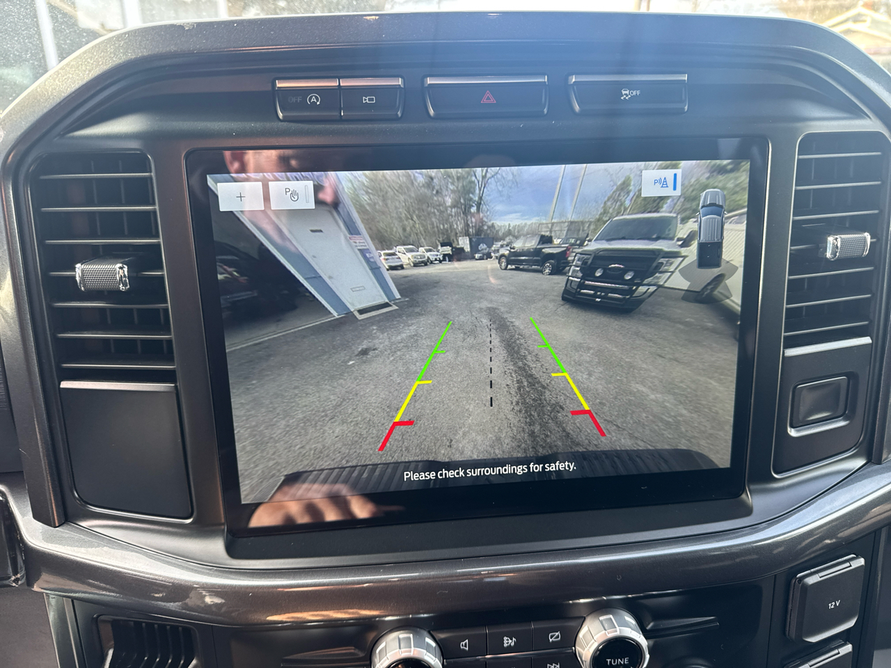 Ford F-150 4WD SuperCrew 145" XLT 2023