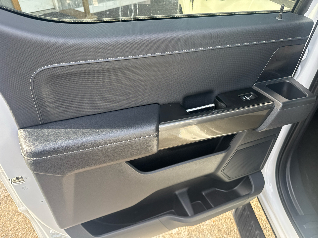 Ford F-150 4WD SuperCrew 145" XLT 2023