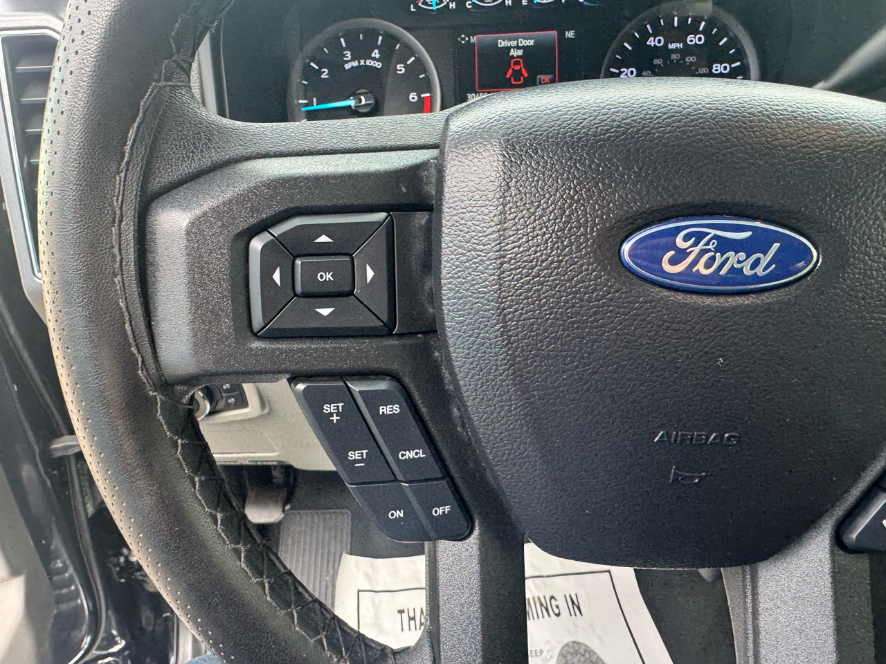 Ford F-250 SD XLT Crew Cab 4WD 2022