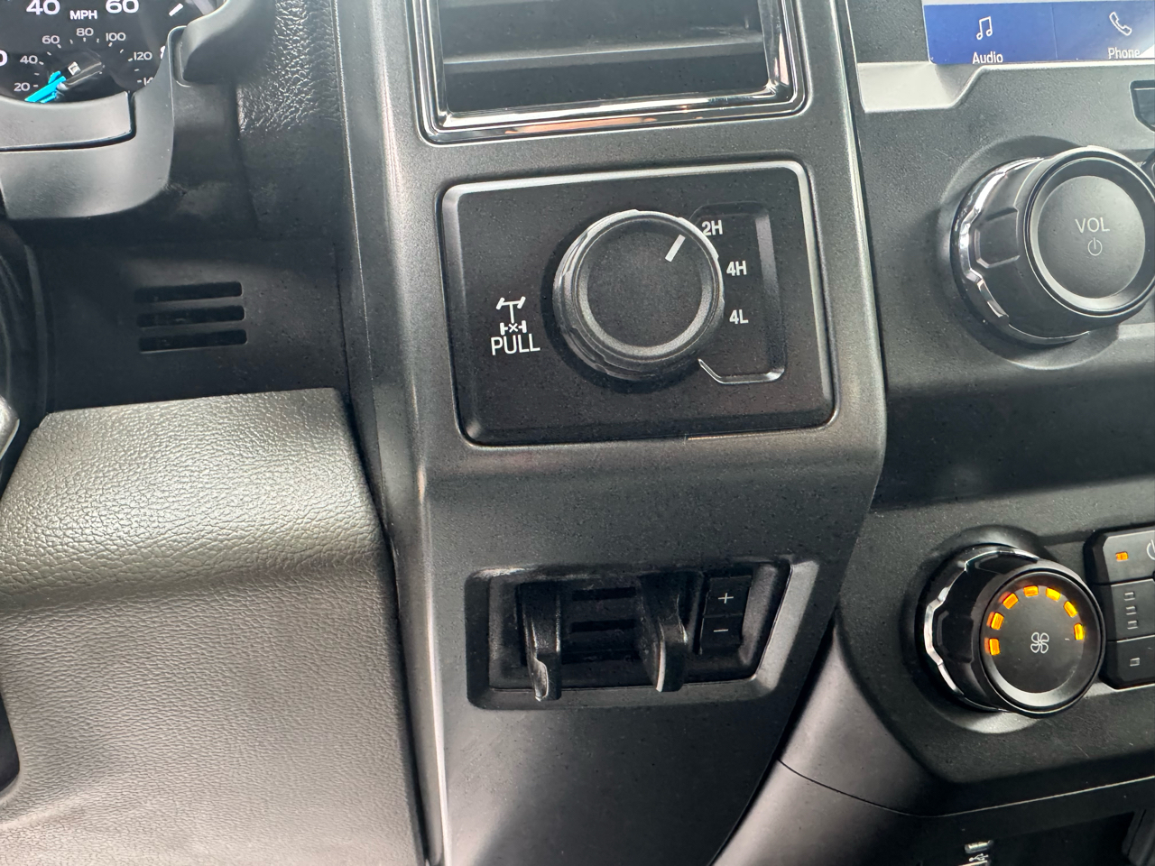 Ford F-250 SD XLT Crew Cab 4WD 2022