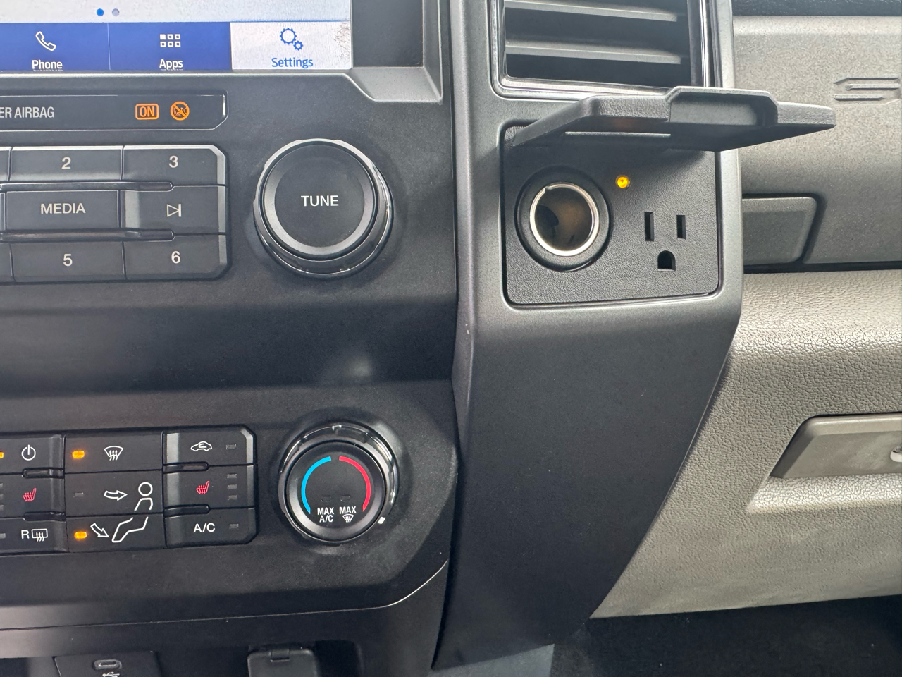 Ford F-250 SD XLT Crew Cab 4WD 2022