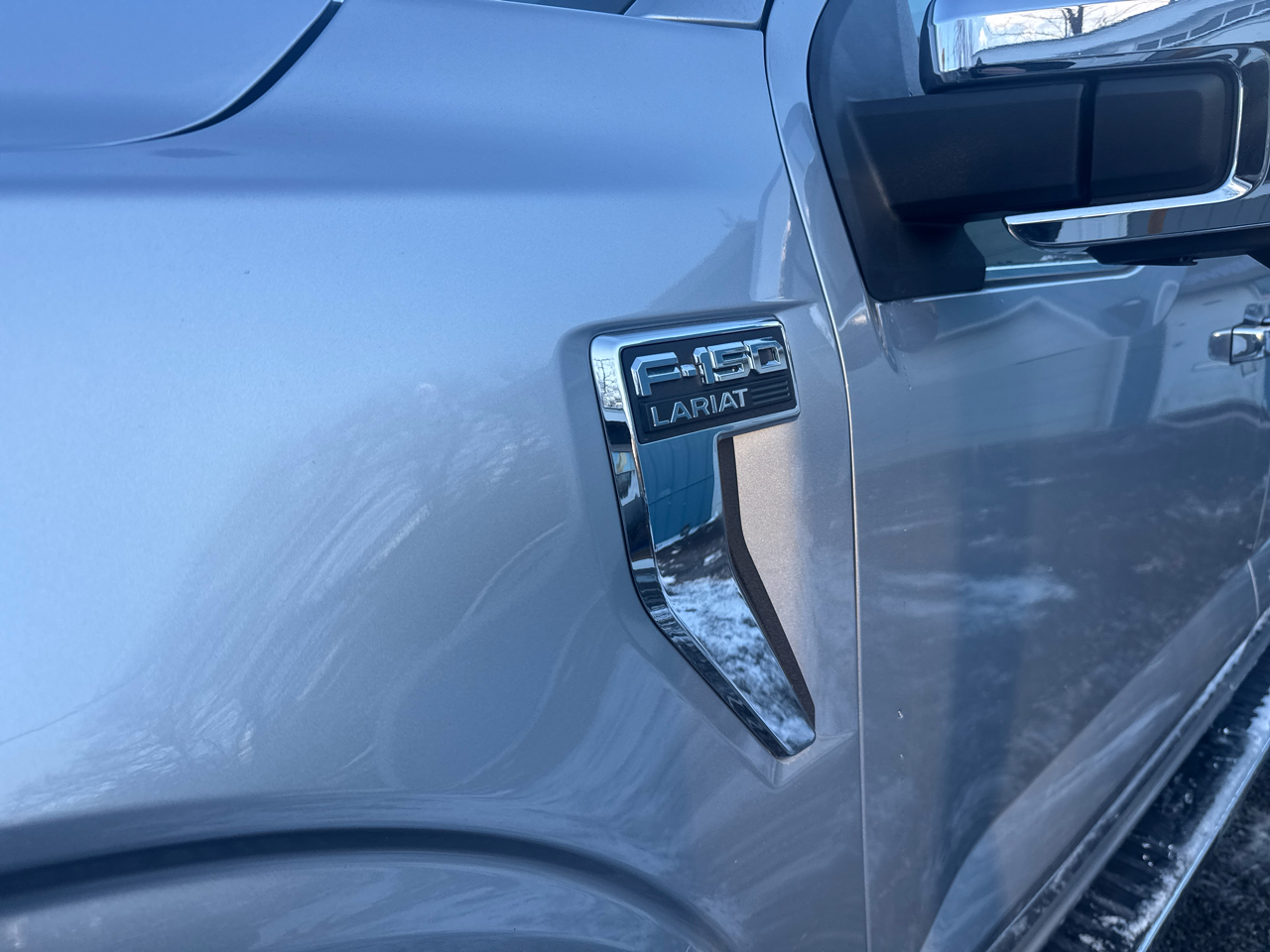 Ford F-150 4WD SuperCrew 145" Lariat 2021