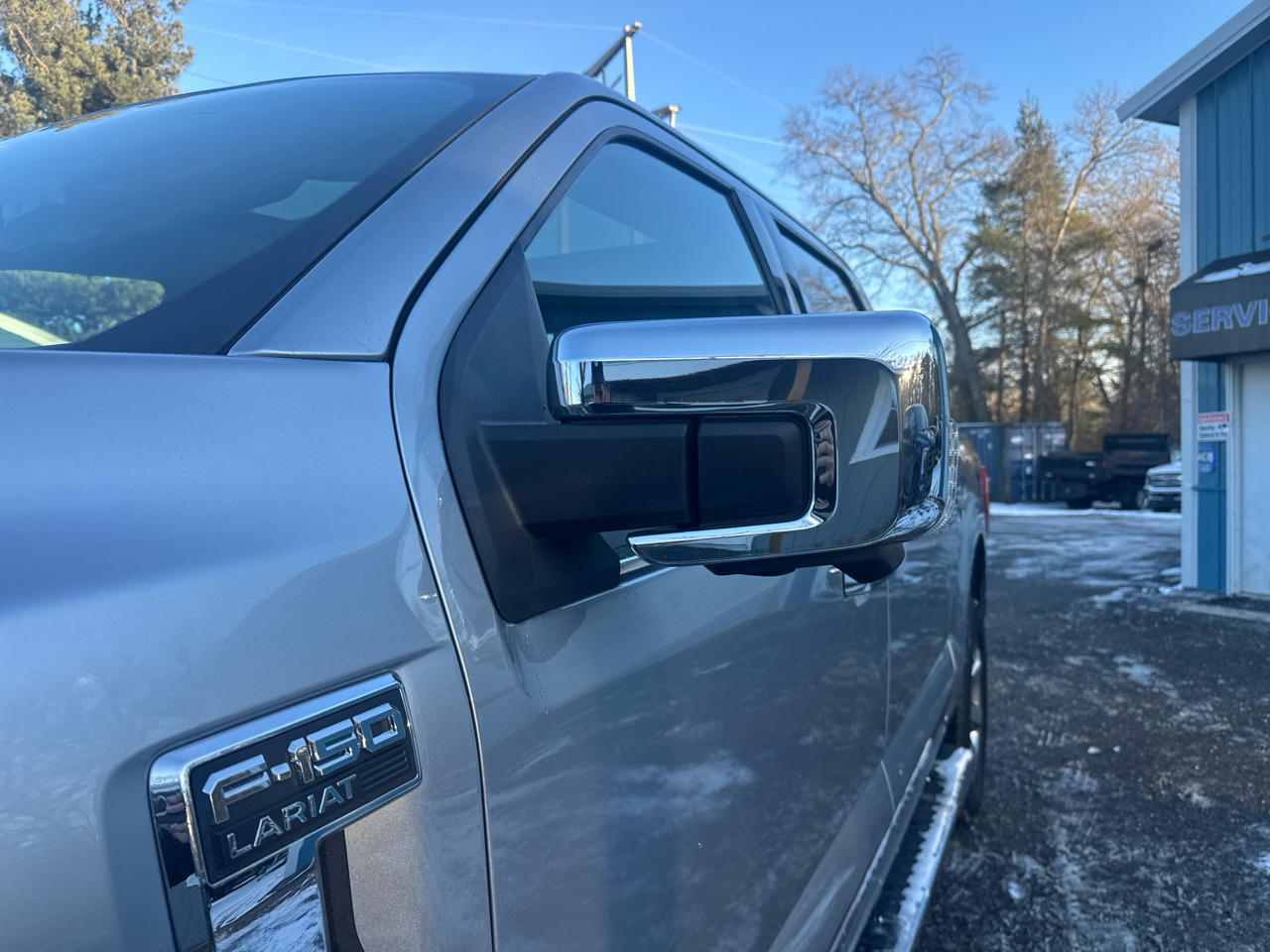 Ford F-150 4WD SuperCrew 145" Lariat 2021