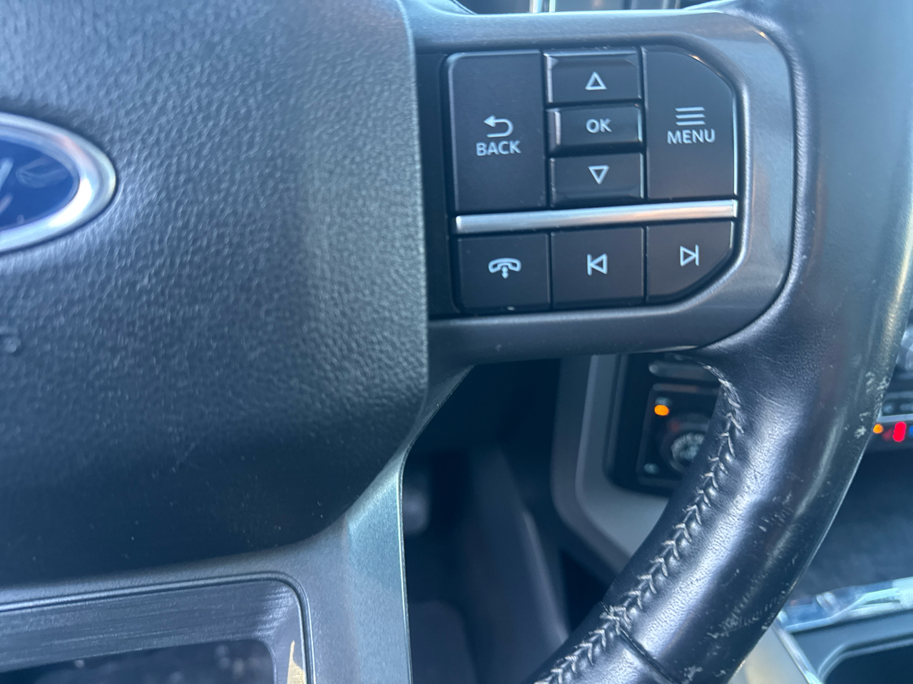 Ford F-150 4WD SuperCrew 145" Lariat 2021