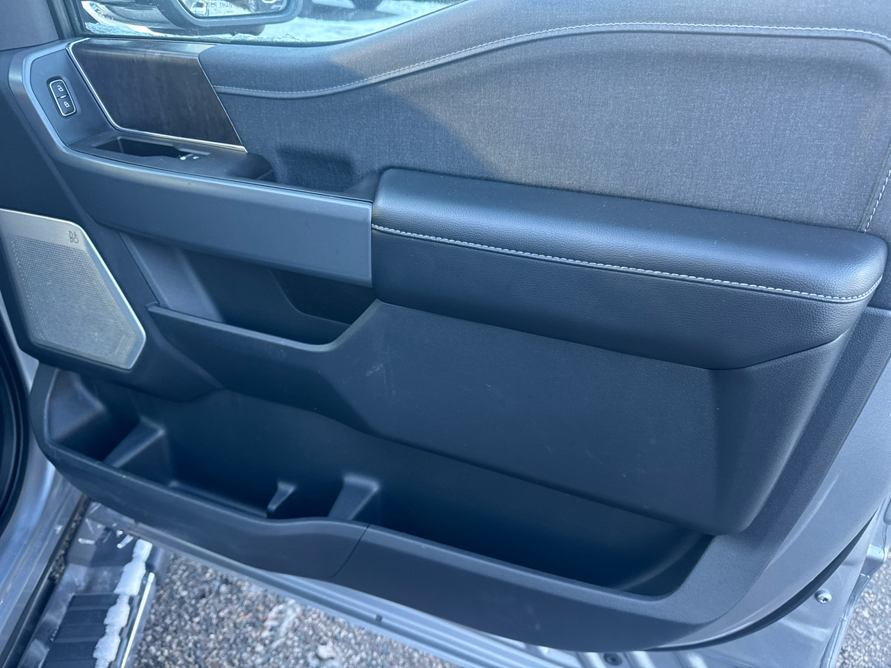 Ford F-150 4WD SuperCrew 145" Lariat 2021