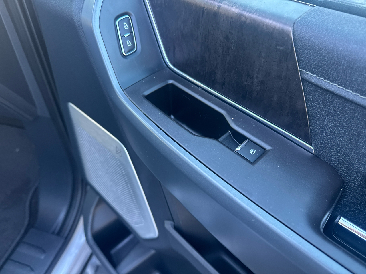 Ford F-150 4WD SuperCrew 145" Lariat 2021