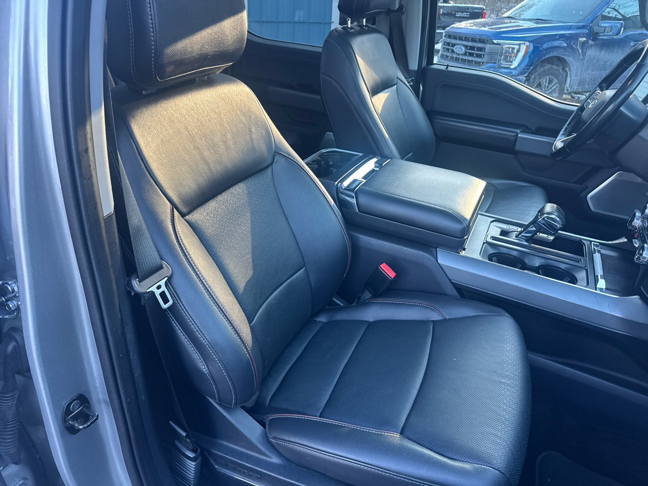 Ford F-150 4WD SuperCrew 145" Lariat 2021